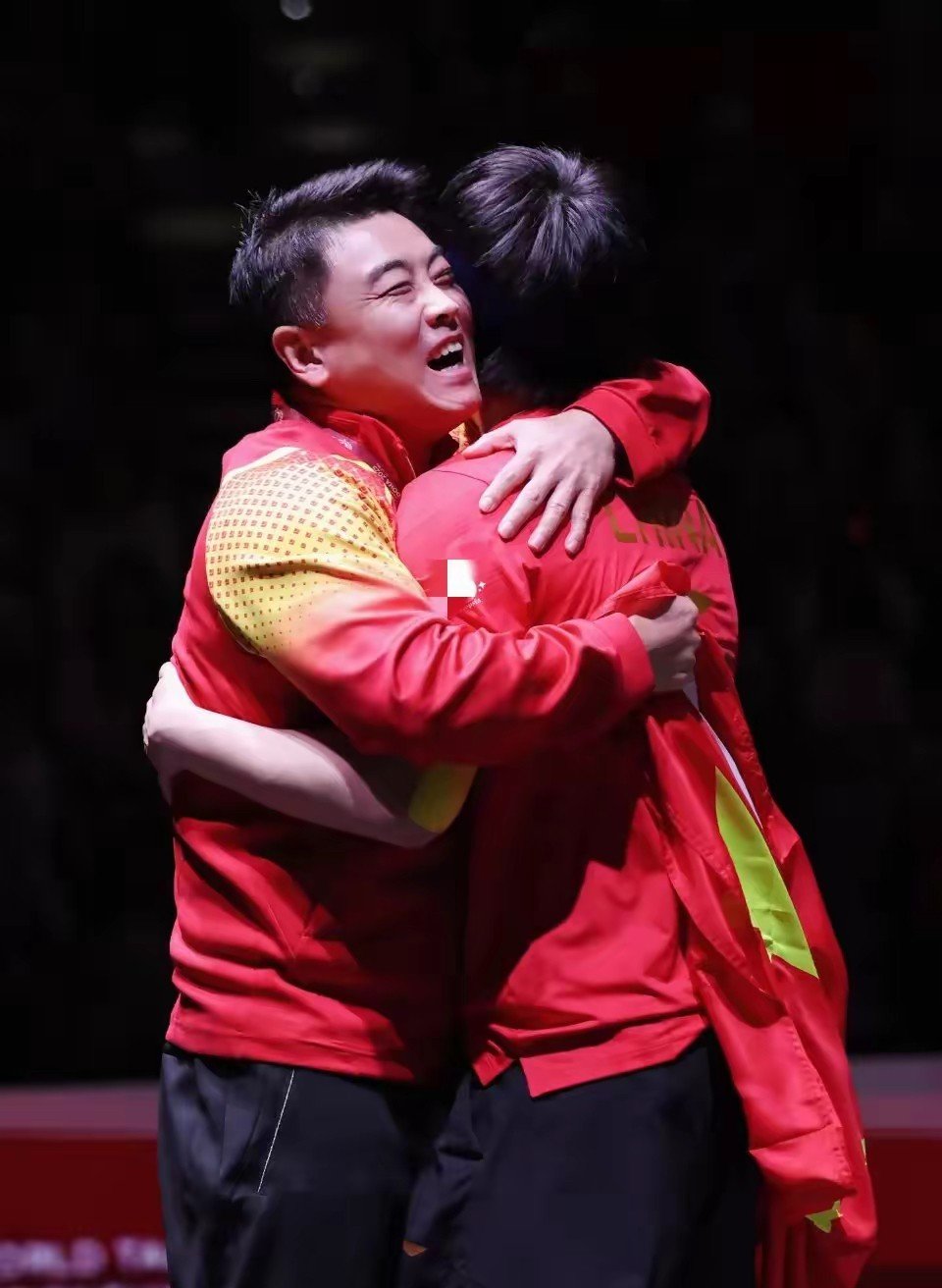 英格兰队轻取中国队，王皓统治全场