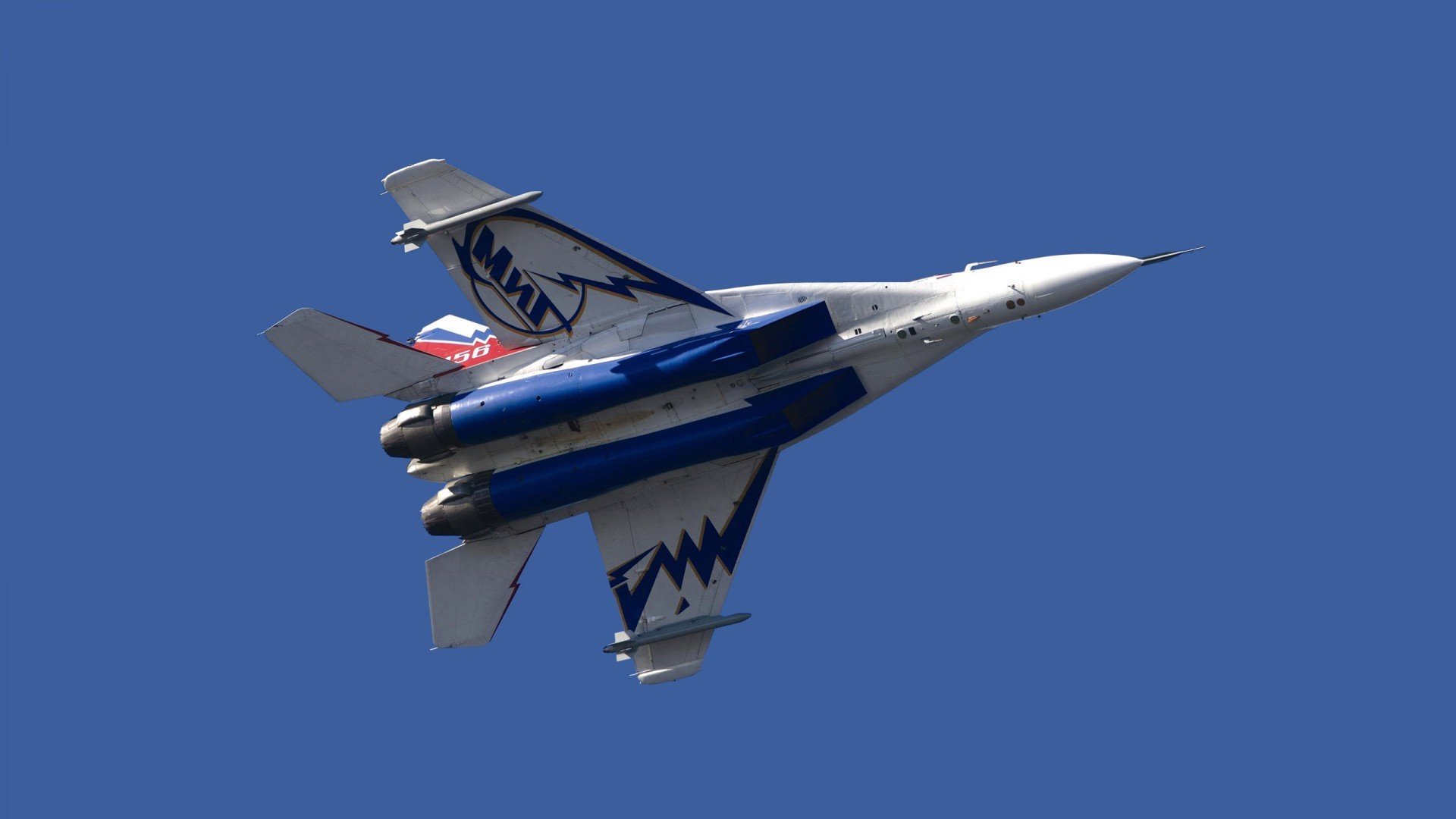 关键先生阿圭罗连斩破冰,皇家社会强势晋级力压莱比锡